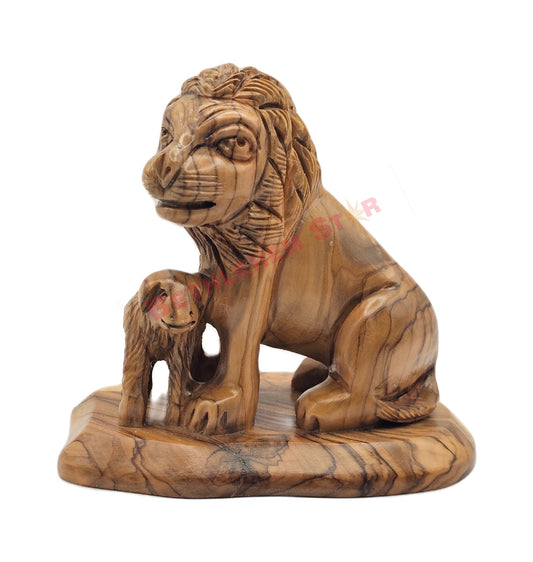 Lion with the Lamb small Olive wood carving